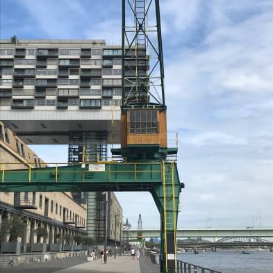 Koelner Kranhäuser am Rhein - Hopper Hotel